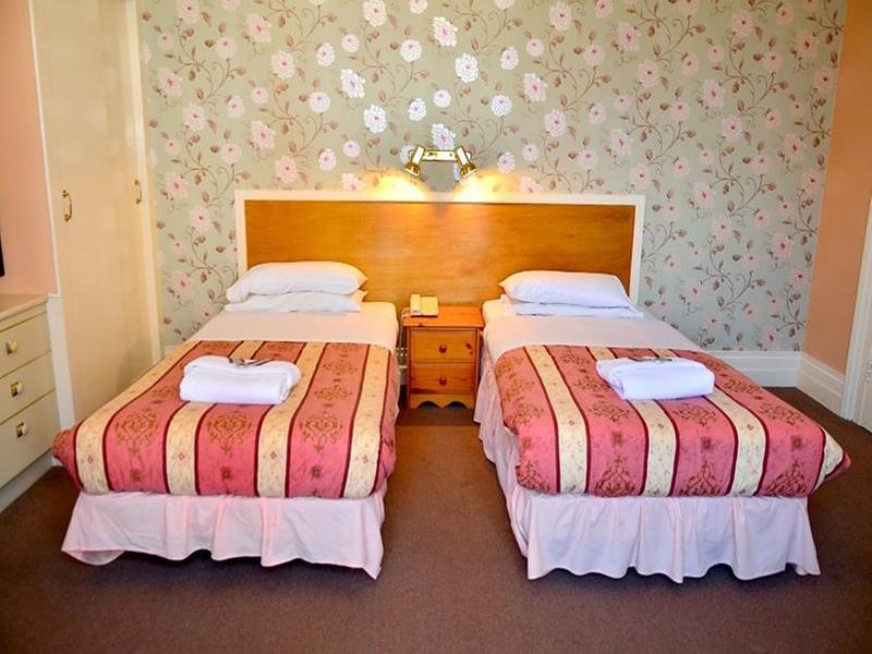 Russell Hotel Ройал-Танбридж-Уэльс Экстерьер фото