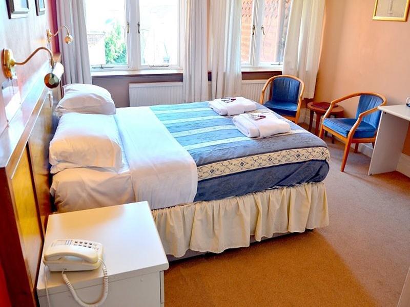 Russell Hotel Ройал-Танбридж-Уэльс Экстерьер фото