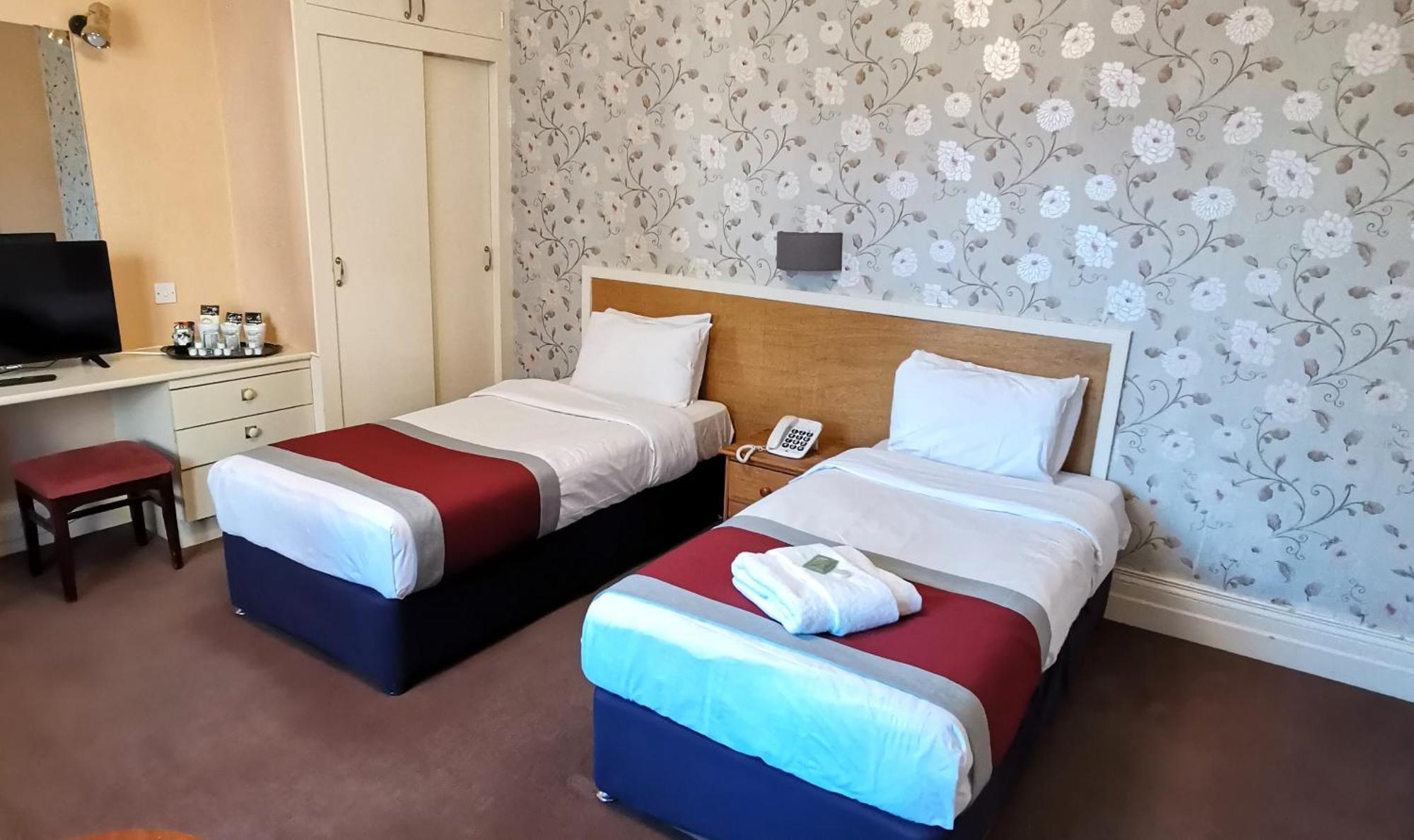 Russell Hotel Ройал-Танбридж-Уэльс Экстерьер фото